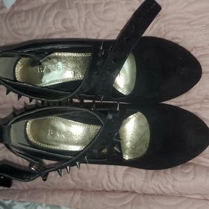 Platforms black suede like material 6.5